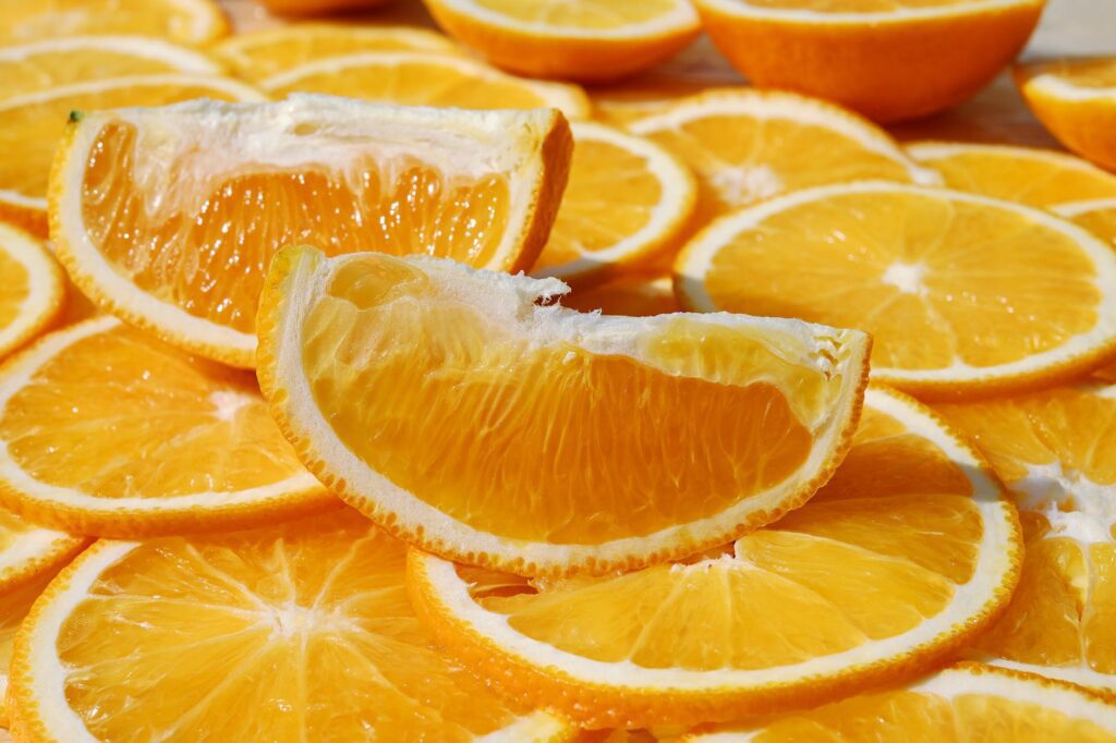 close up photo of sliced orange fruits